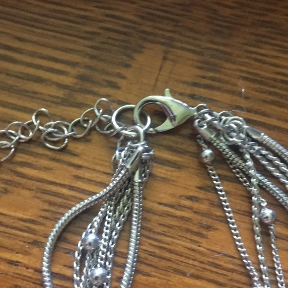 Brand New! Layered Silver Necklace - Picture 3 of 4
